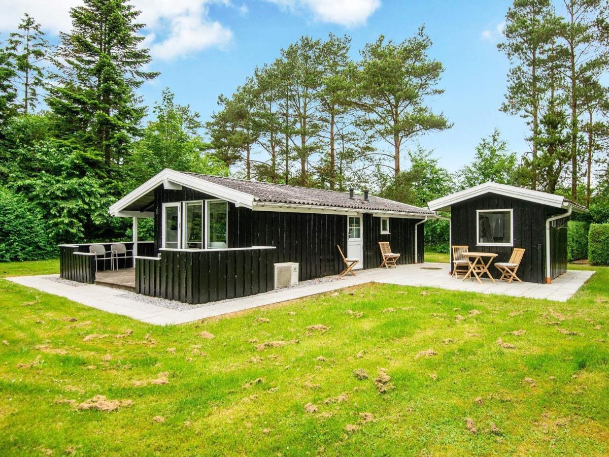 5 Person Holiday Home In Oksb L Dyreby Eksteriør bilde