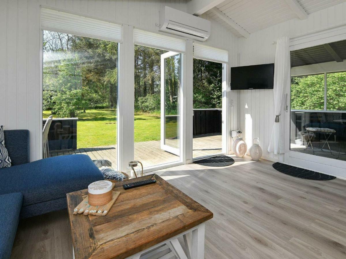 5 Person Holiday Home In Oksb L Dyreby Eksteriør bilde